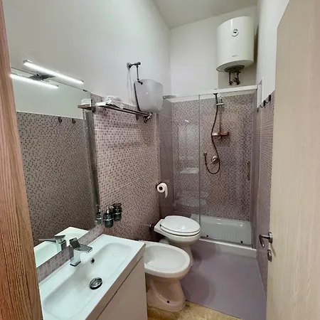 The Stop Apartment-metro A Апартаменты